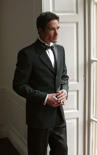 blacktie Dressing for Life’s Big Events: How a Man Should Dress for Weddings, First Dates, Religious Ceremonies and More